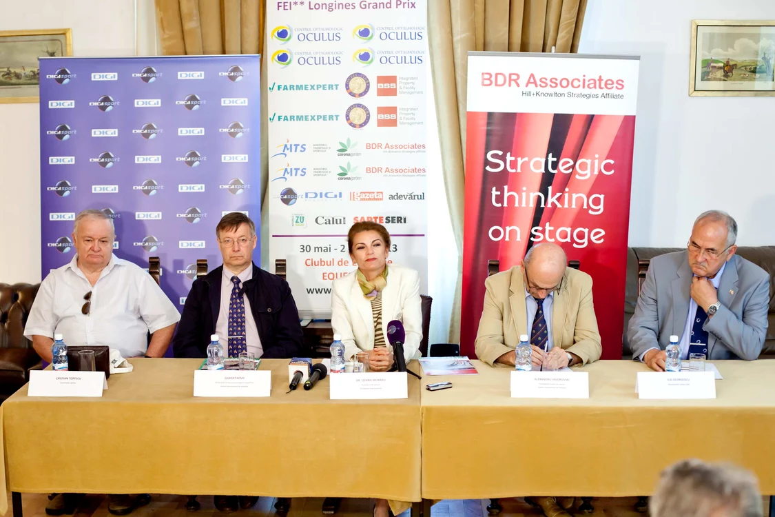 Conferinţa de presă a fost organizată la Jockey Club din Bucureşti