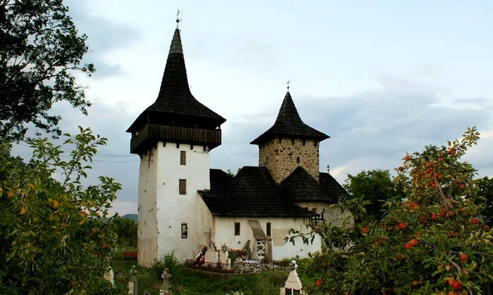 Biserica Sfantul Arhanghel Mihail, Gurasada, HD jpg