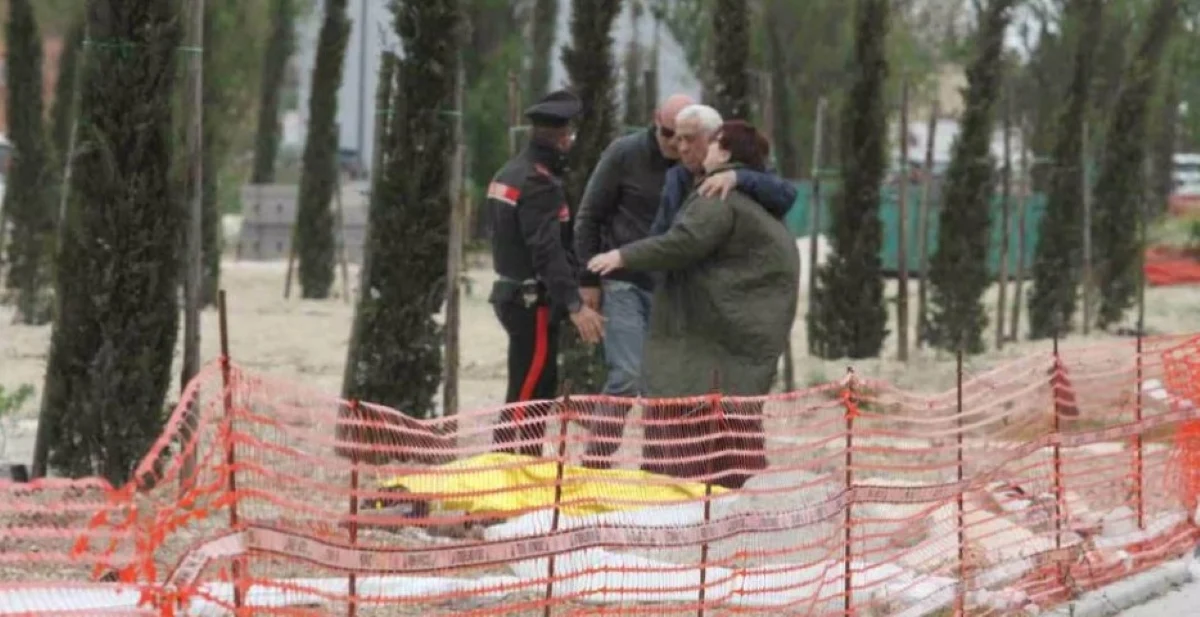Vântul face prăpăd în sudul Italiei. Doi morţi, printre care o fetiţă de 12 ani, şi haos pe aeroporturile din Puglia