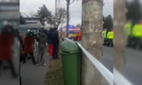 accident polițist mp4 thumbnail png