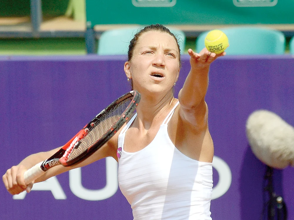 
    Patricia Ţig va primi  pentru finala jucată la  Baku 21.000 de euro,  adică un sfert din toţi  banii obţinuţi de ea din  tenis în ultimii cinci aniFOTO: SportPictures.eu   