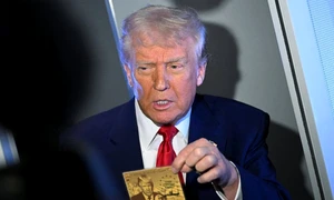 Donad Trump a prezentat „Gold Card” Getty Images jpg