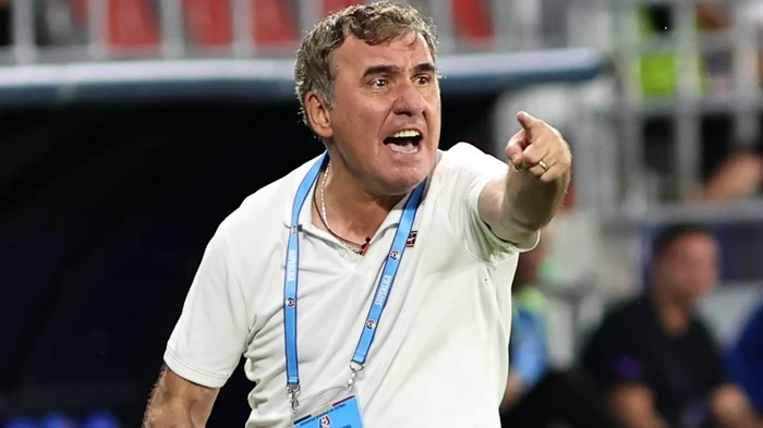 Gheorghe Hagi, în criză de rezultate, la Farul. FOTO: Facebook