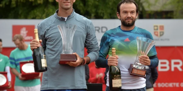 Tecau