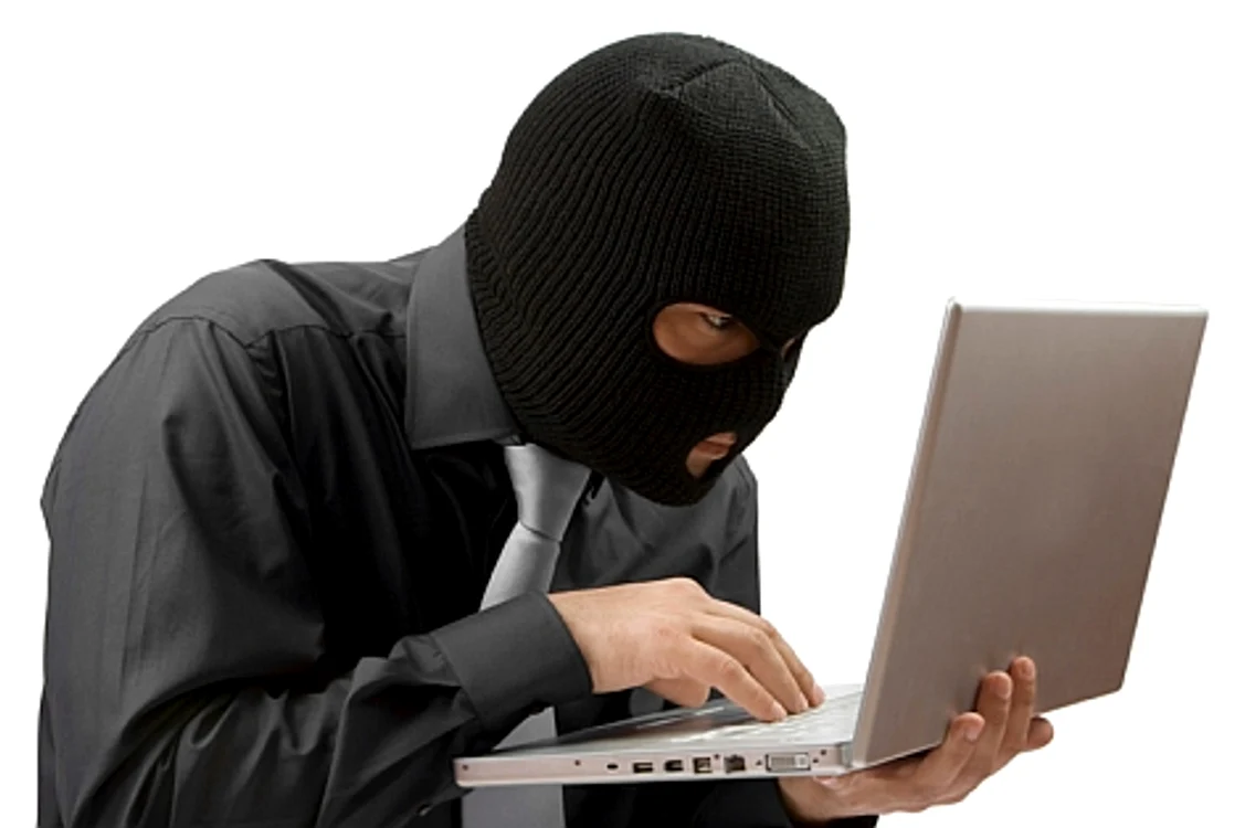 
    Tâlharul a uitat să dea clic pe Log Out  