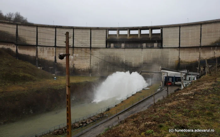 barajul si lacul cincis februarie 2021 foto daniel guta adevarul