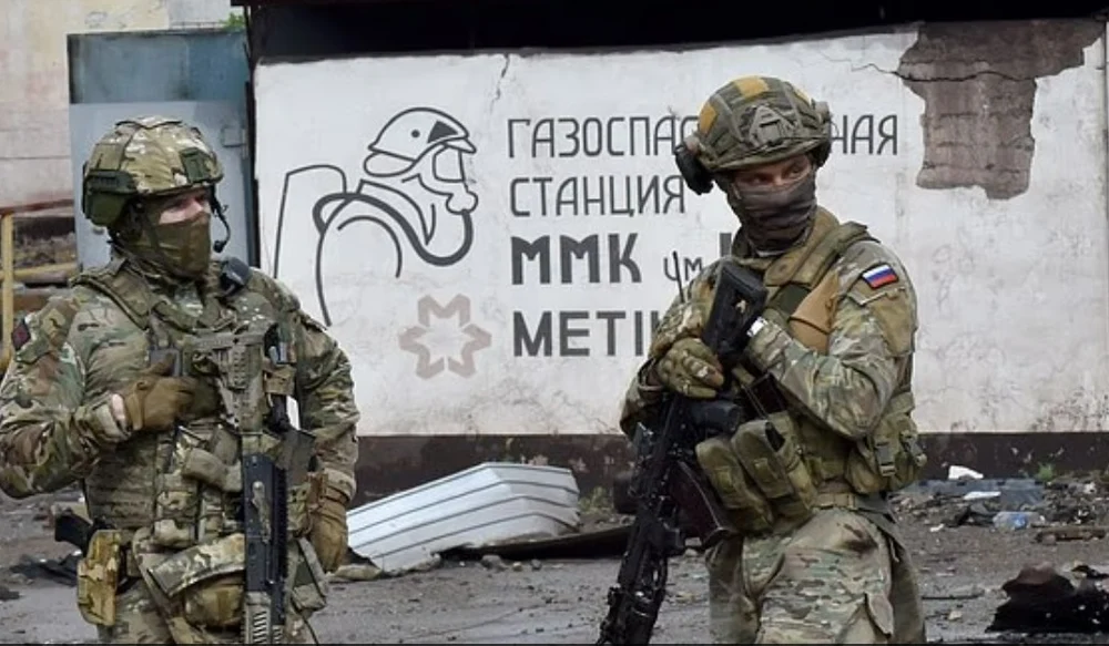 Soldații ruși se împușcă între ei pentru a obține despăgubiri. „Călăul”, colonelul acuzat că a coordonat frauda