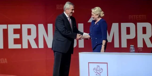 Viorica Dancila si Tariceanu FOTO Mediafax Alexandru Dobre