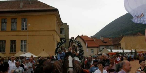 Braşovenii au venit în număr mare la Oktoberfest. Foto:Dan Suciu