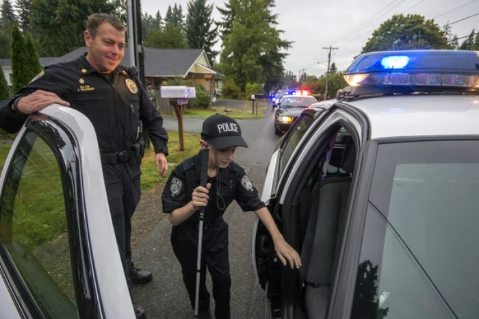 Gage, polițist la 13 ani