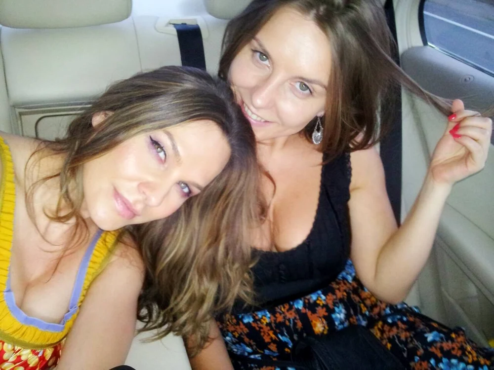 Anna Lesko şi Svetlana în drum spre concert