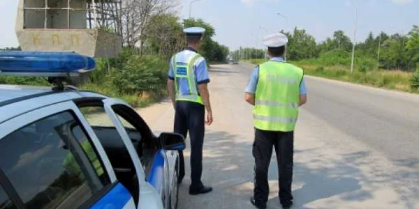 Poliţişti români, mobilizaţi în Bulgaria