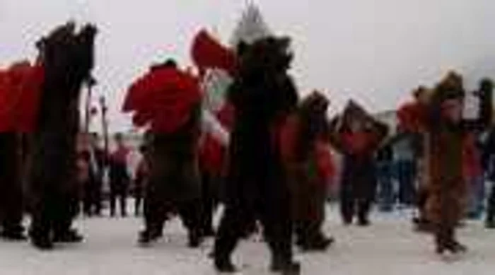 Barbatul făcea parte din ceata de ursari de la Dărmănești