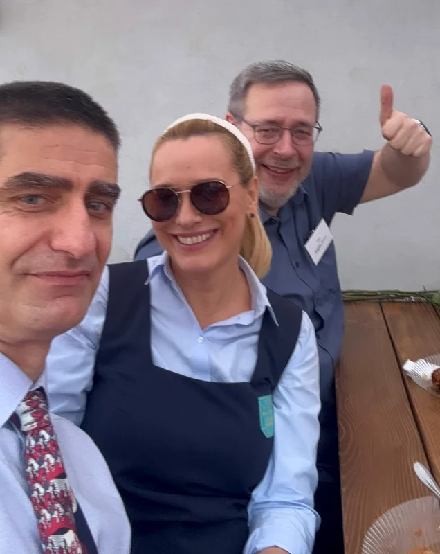 Andreea Esca, din nou la liceul pe care l a iubit enorm! Vedeta a îmbrăcat uniforma, Instagram