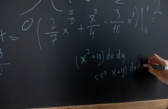 deficit profesori matematica fizica chimie FOTO Pexels jpg