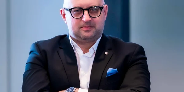 Lavrin Covaci psd foro facebook jpg