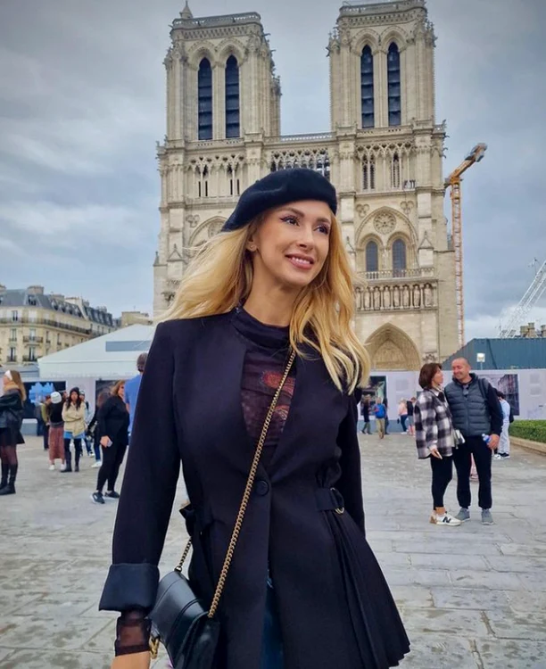 Andreea Bălan se află la Paris / foto: Instagram