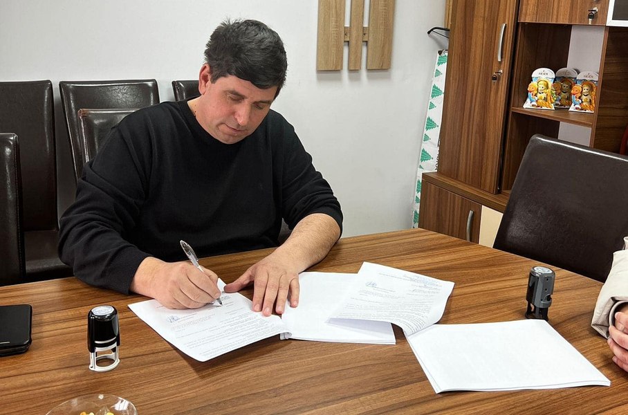  Primarul unei comune din Botoșani, pus de DNA sub control judiciar pentru luare mită în formă continuată. Pentru ce ar fi cerut 550.000 de lei