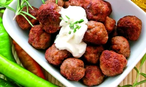 chiftele grecesti shutterstock 23254999 jpeg
