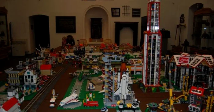 Copilaşii vor putea vedea cum arată o bază spaţială doar din Lego FOTO: Adevărul