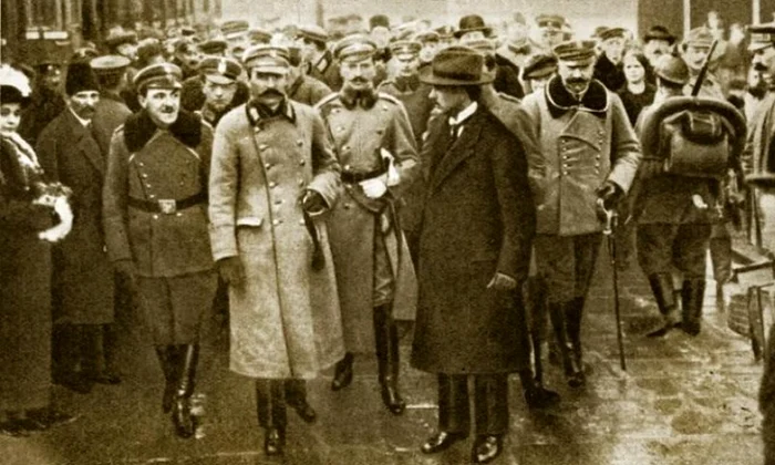 Istoria Poloniei în 10 paşi jpeg