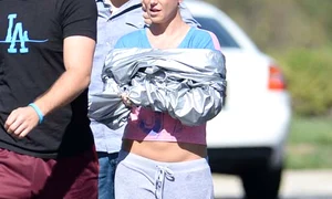 Britney Spears a slăbit foarte mult jpeg