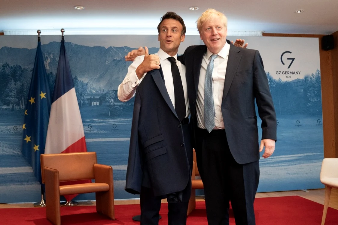 Boris Johnson şi Emmanuel Macron FOTO Profimedia