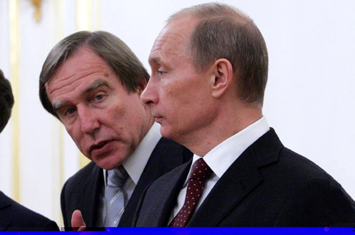 Violoncelistul Serghei Roldughin, alături de Vladimir Putin FOTO Getty Images