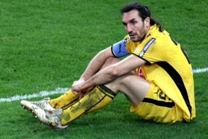 Liverpool confirmă transferul grecului Kyrgiakos