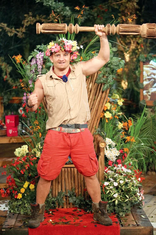 
    Moroșanu a câștigat prima ediţie a concursului “Sunt  celebru, scoate-mă de aici!”foto: pro tv  