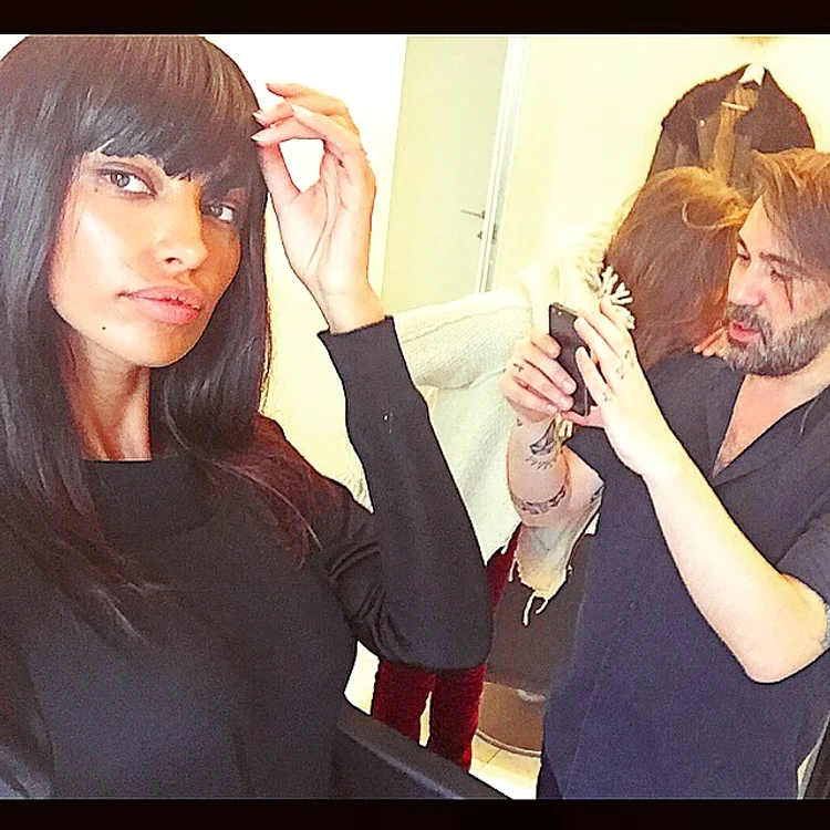 Olteanca le-a arătat fanilor noul ei look