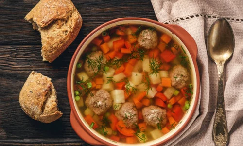 perisoare istock ciorba supa jpg