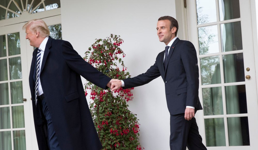 România se reinventează între Washington și Paris. Cu cine vom „defila” în noua politică externă: „Doar ei ne pot apăra de ruși”