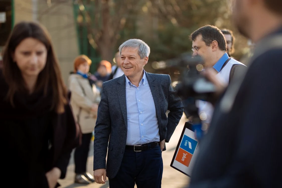 
    Dacian Cioloș a fost ales președinte al Renew EuropeFoto: Facebook  