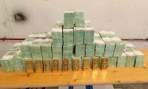 Ungaria a confiscat un convoi cu valori aparținând unei bănci ucrainene FOTO EPA EFE jpg