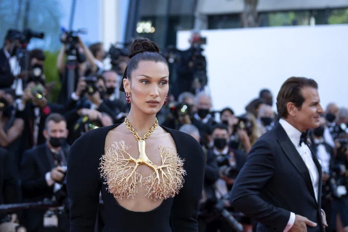 Fotomodelul Bella Hadid (26 de ani) din SUA Foto: profimedia 