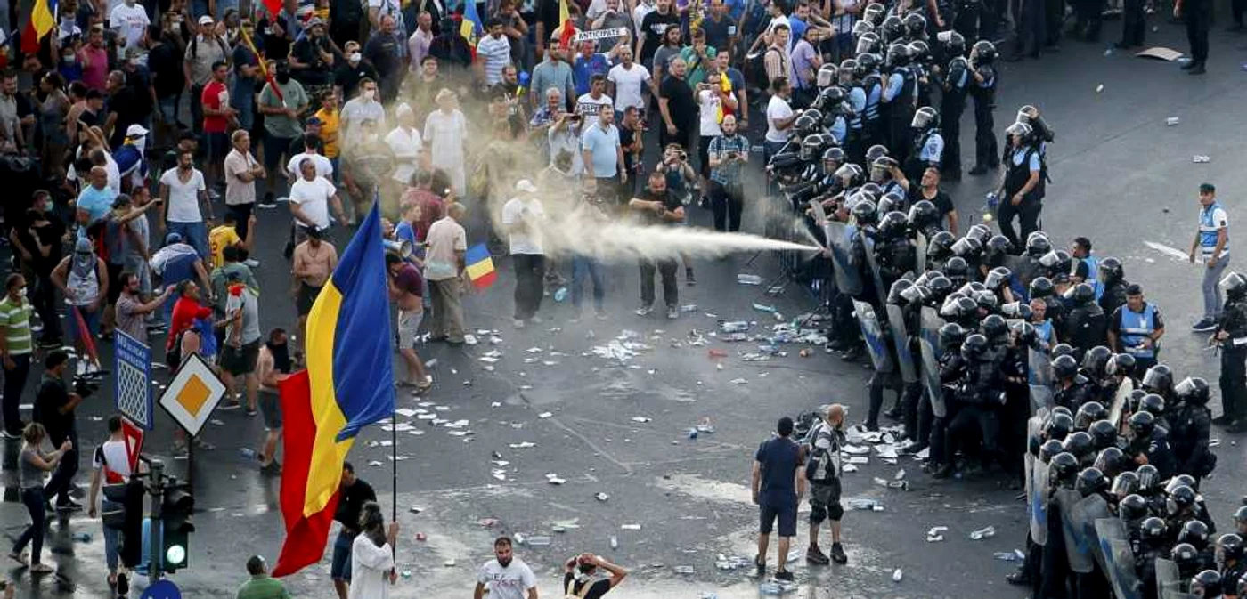 S-au împlinit șase ani de la protestele din 10 august din Piața Victoriei FOTO Arhivă