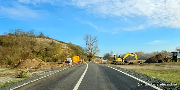 Șoseaua Simeria Geoagiu Foto Daniel Guță  ADEVĂRUL (3) jpg