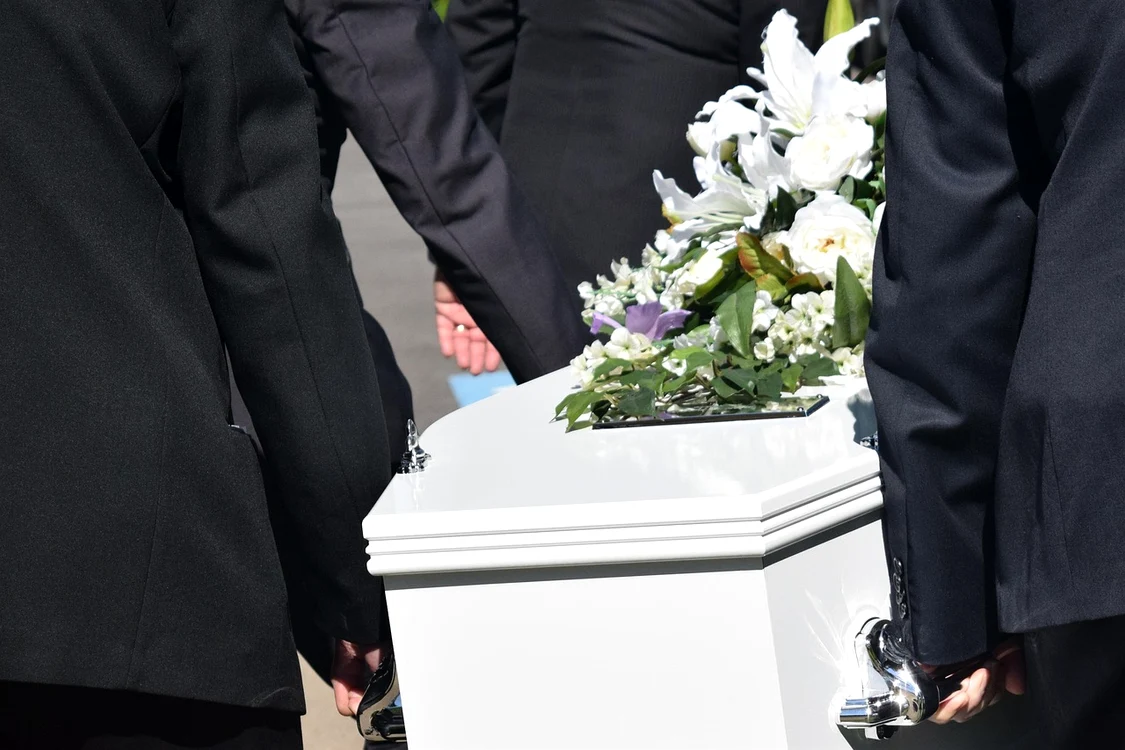 Reguli de urmat în cazul unui deces acasă - Foto: Pixabay 