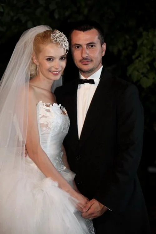 Diana Dumitrescu s-a căsătorit în realitate doar cu Ducu Ion, în 2009