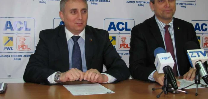 Cei doi co-preşedinţi ai PNL Sălaj au vorbit, într-o conferinţă de presă, despre ”abuzurile” Prefecturii
