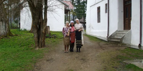 Artistii fotografi isi „petrec” vara la conacul lui Balcescu