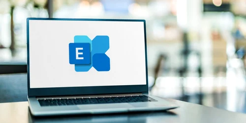 Microsoft excahnege laptop mail FOTO Shutterstock
