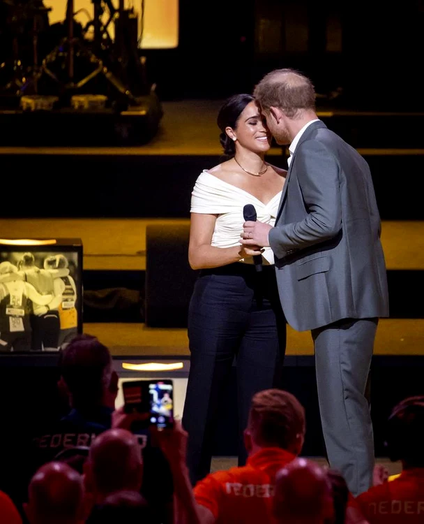 meghan markle si printul harry (4) jpg
