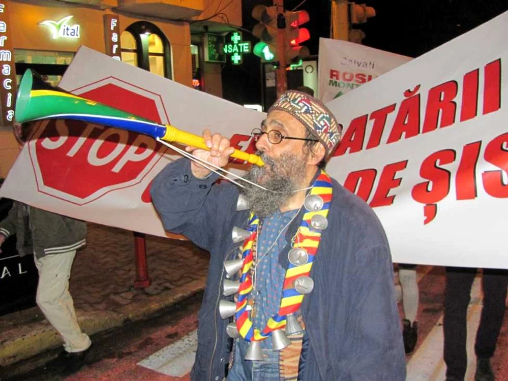 Harry Tavitian, printre protestatari FOTO S.I.