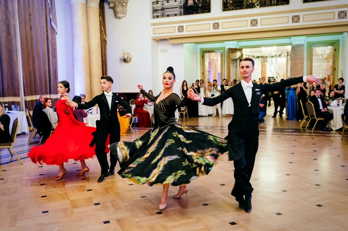 Balul vienez, înviat la Brașov FOTO Brașovul Artistic și Literar