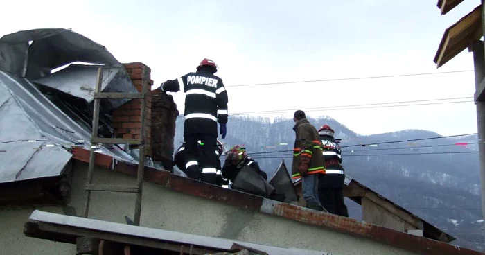 Locuinţa Elenei Dunca afectată de incendiu