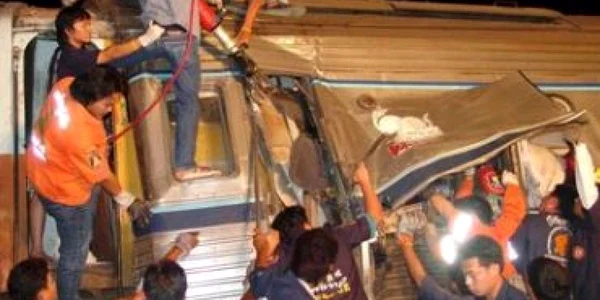 UPDATE 10 morţi în urma unui accident feroviar în Thailanda