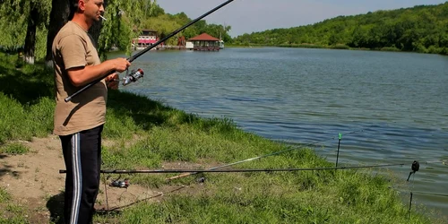 Pescarii vin în acest loc foarte des Foto: Adevarul