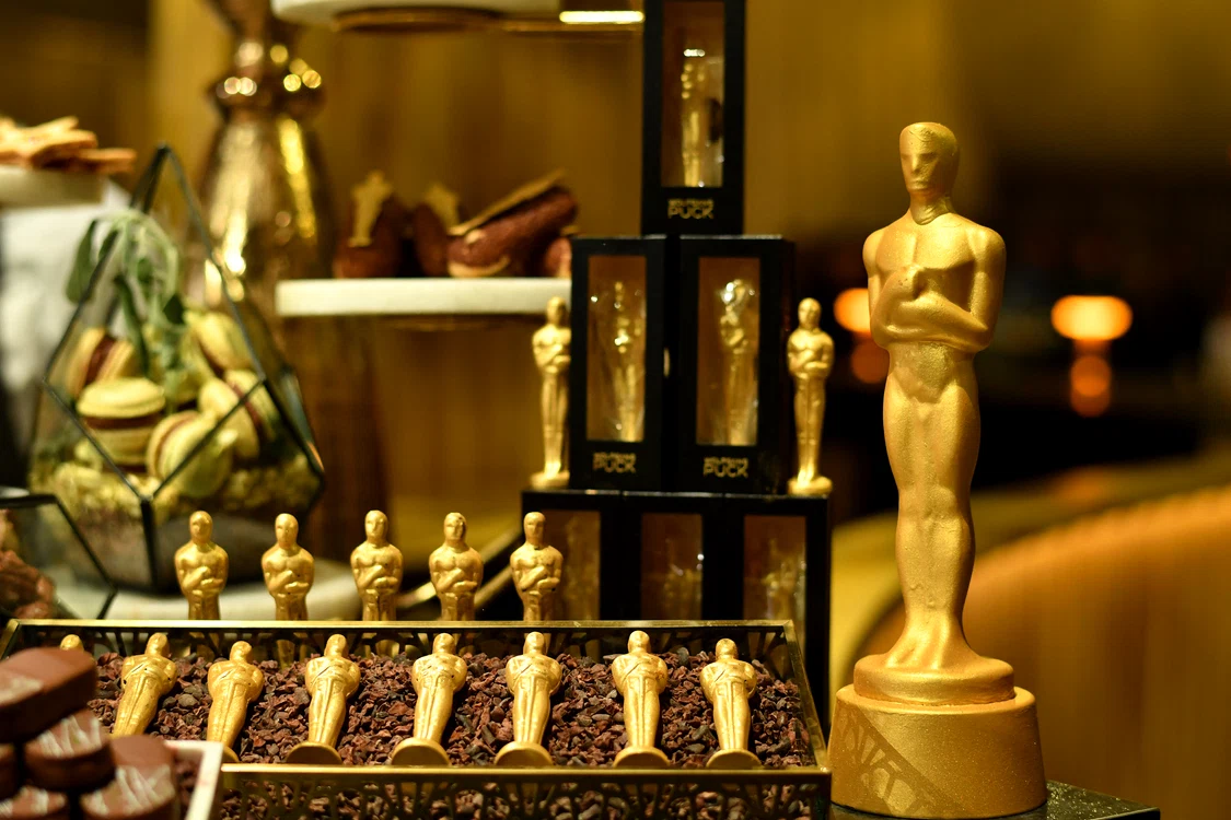 Statuete Oscar din ciocolată, poleite cu aur 24 k
